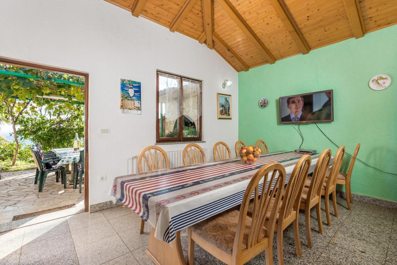 Holiday House Marica Lovran Bagian luar foto