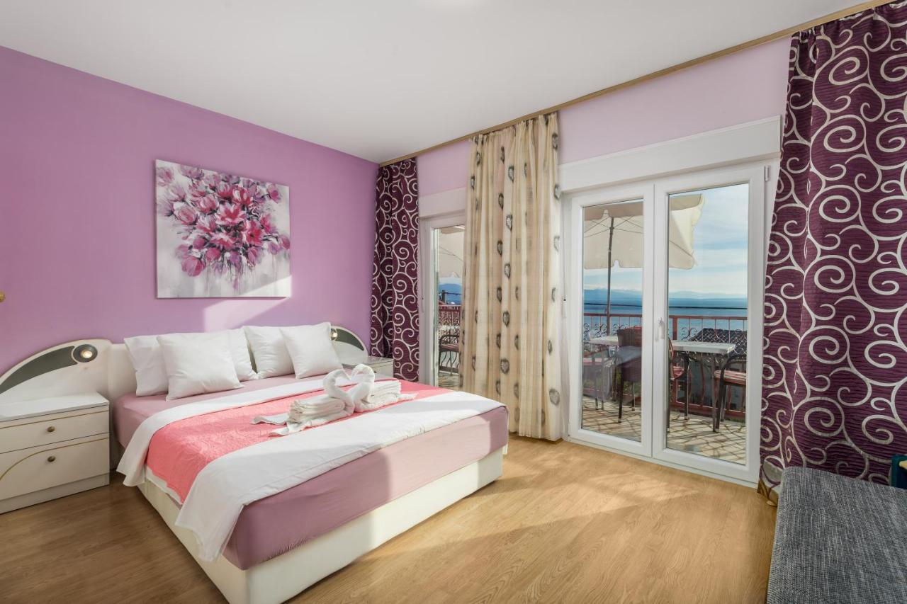 Holiday House Marica Lovran Bagian luar foto