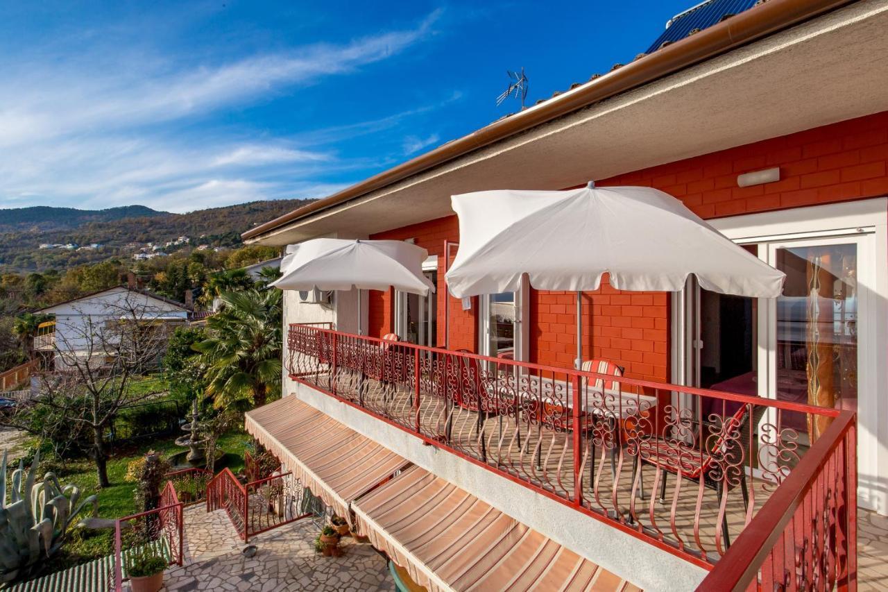 Holiday House Marica Lovran Bagian luar foto